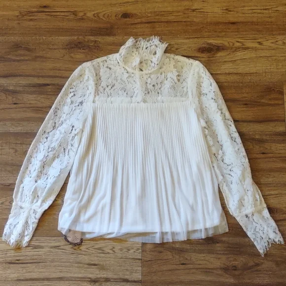 SOLD - Picture 1 of 6